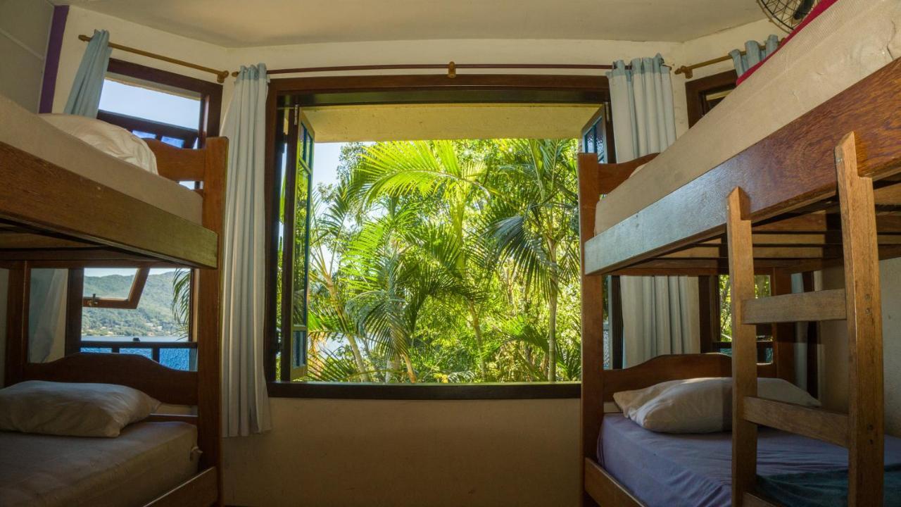Sunset Backpackers Hostel *